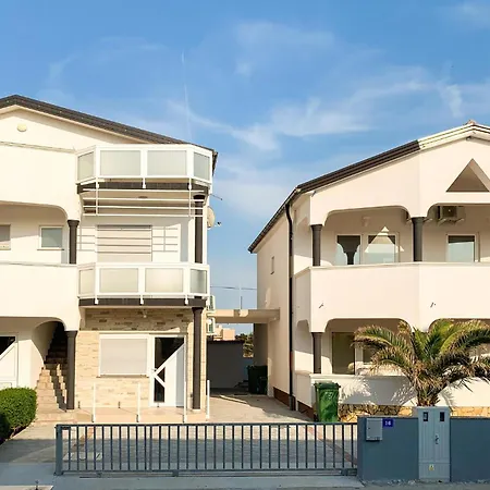 Awesome In With Wifi Apartment